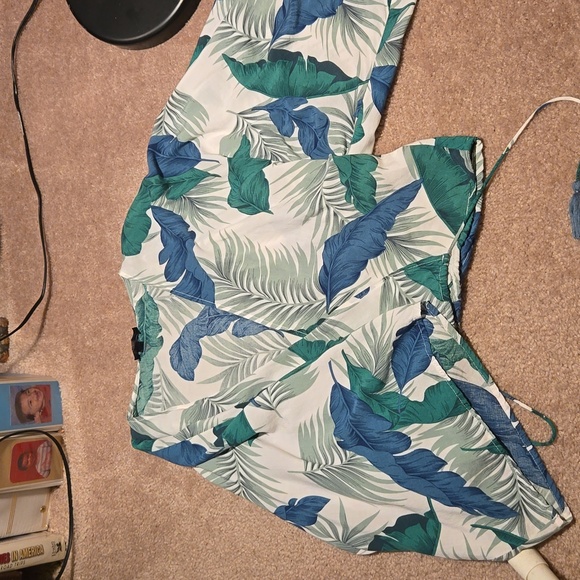 On twelfth palm set - Picture 10 of 12